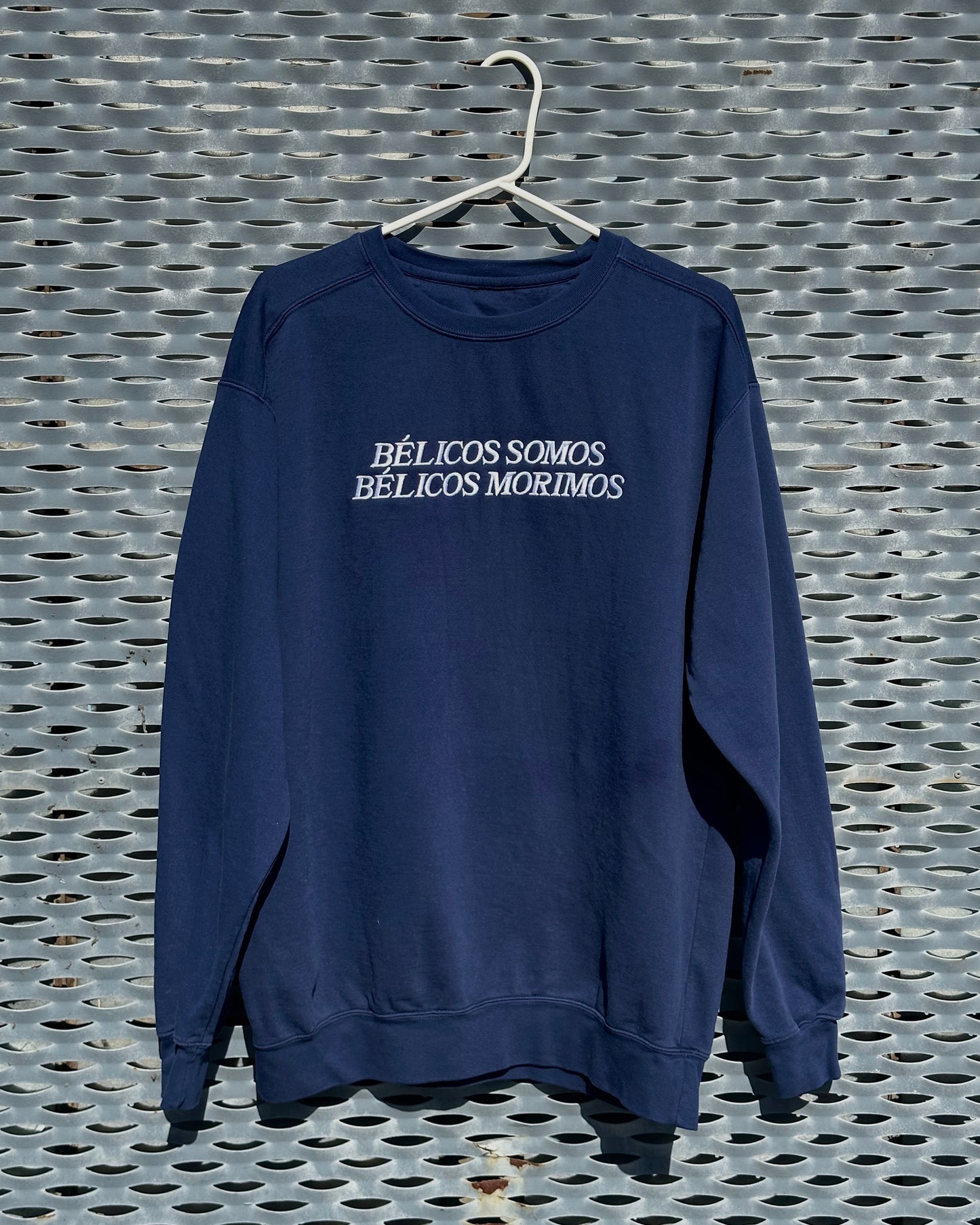 belicos somos - vintage navy crewneck
