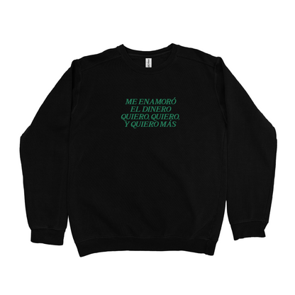 me enamoro - black crewneck